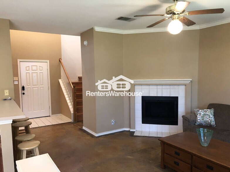 Building Photo - 1603 Azalea Dr