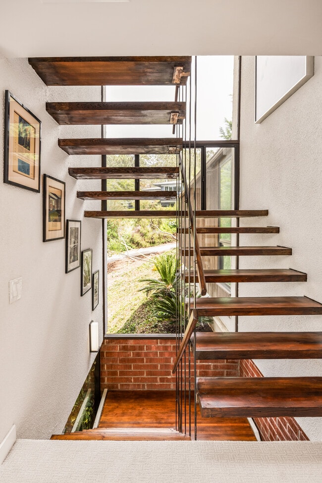 Building Photo - 459 Culebra St
