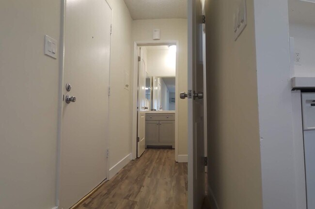 Building Photo - 3189 Cheviot Vista Pl