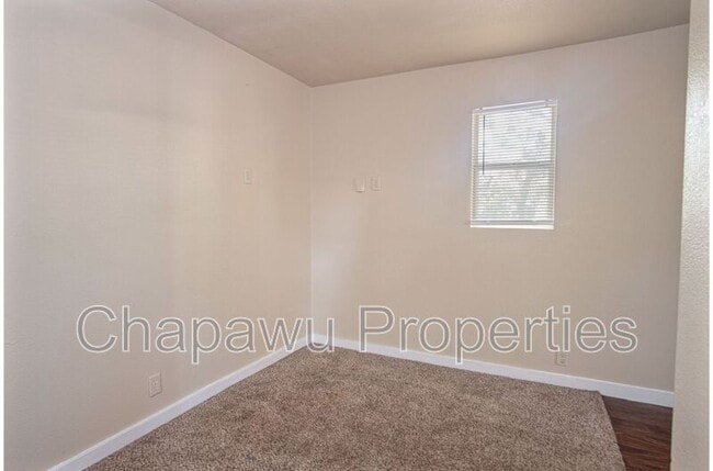 Building Photo - 526 Cooper St