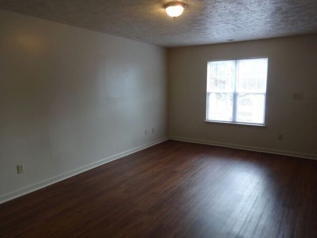 Building Photo - 914 Pedro Dr