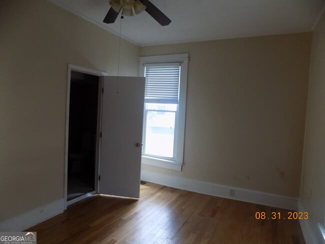 Building Photo - 304 Boulevard