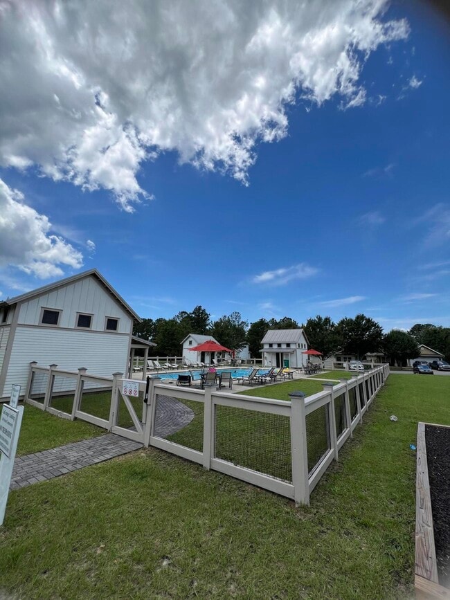 Building Photo - 201 Marsh Landing S