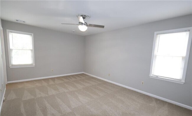 Building Photo - 1359 Oakengate Dr