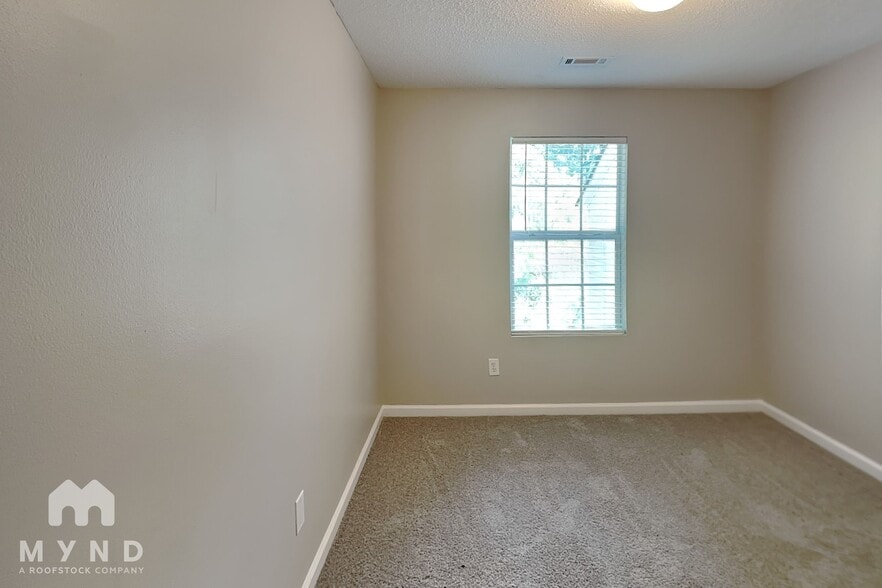 Building Photo - 5492 Sierra Tr