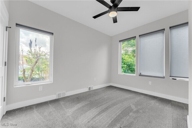 Building Photo - 4210 Peach Ct