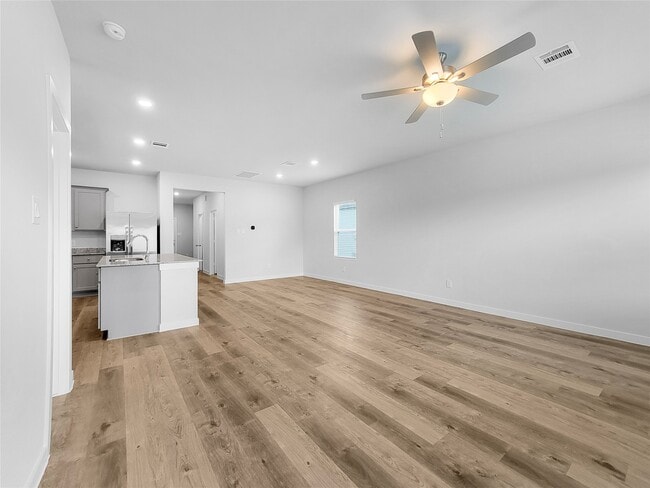 Building Photo - 10750 Red Flagstone Dr