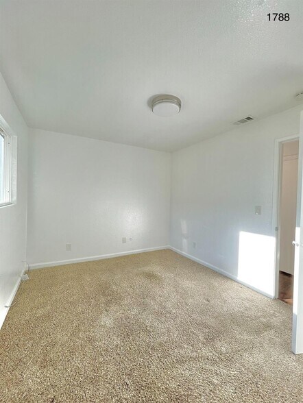 Building Photo - 1788 Long Barn Way