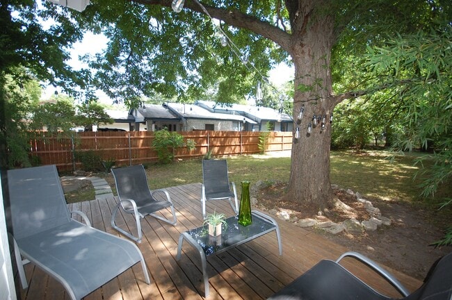 Building Photo - 2823 Garwood St