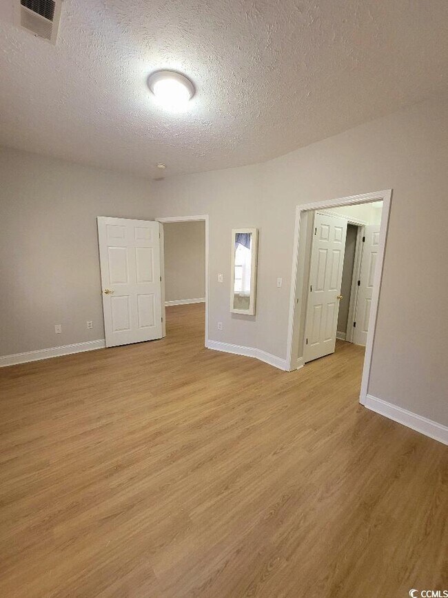 Building Photo - 112 Westhaven Dr