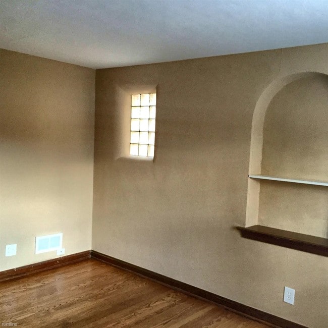 Building Photo - 1035 Claytonia Ter