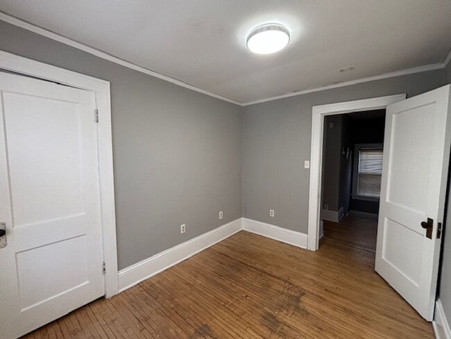 Building Photo - Super Cute 4BR/1 BA Single-Family Home in a Great St. Paul Neighborhood!