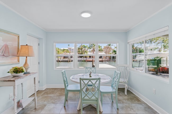 Building Photo - 14827 N Bayshore Dr