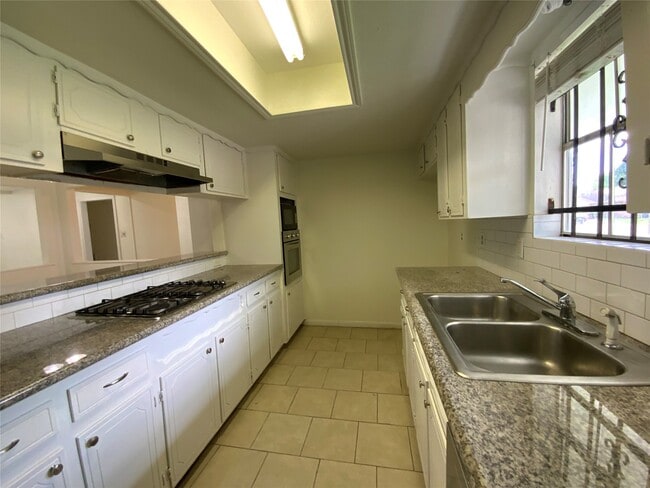 Building Photo - 7710 Ashmole Ln