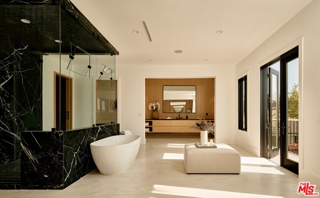 Building Photo - 25242 Prado Del Grandioso