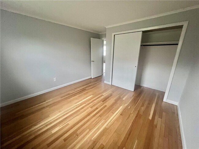 Building Photo - 19 Ethel Dr