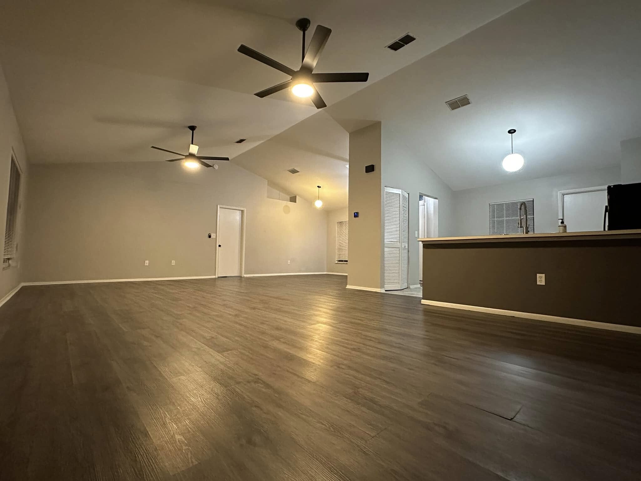 Living Space - 7393 Landmark Dr