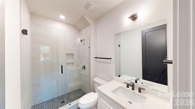 Building Photo - 156 Mattoon St