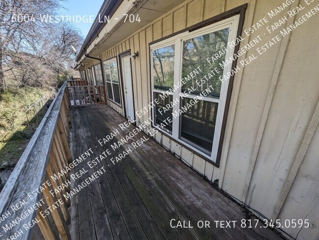 Building Photo - 6004 Westridge Ln