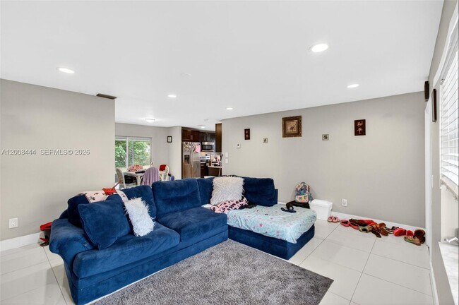 Building Photo - 10850 Eureka St