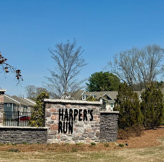 Building Photo - PRICE REDUCED!