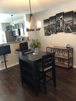 Building Photo - 185 Cobblestone Place Dr