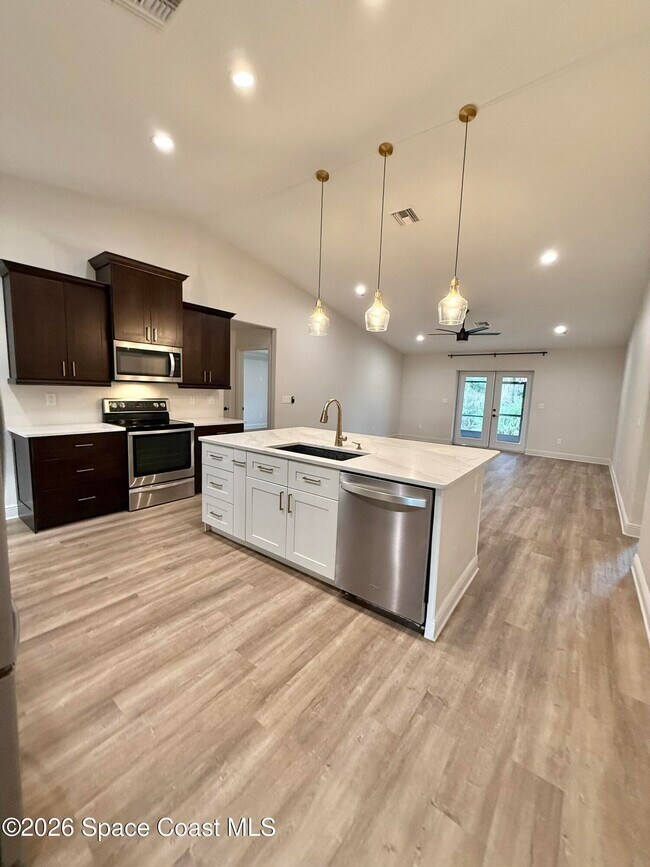Building Photo - 4255 US-1