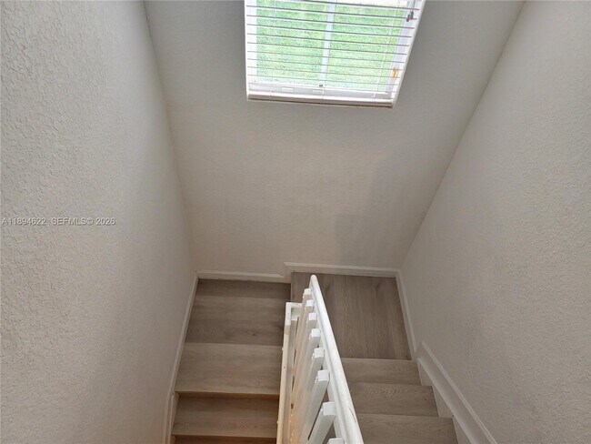 Building Photo - 10955 NW 87th Ln