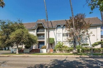 Building Photo - 497 S El Molino Ave