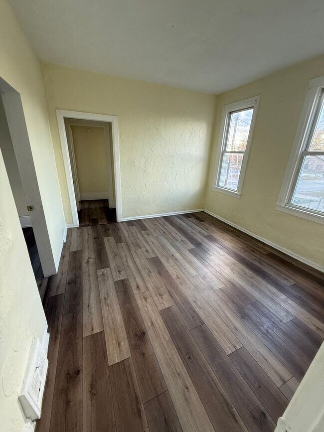 Building Photo - *Friendly Road, LLC 3404-3406 Walton Ave