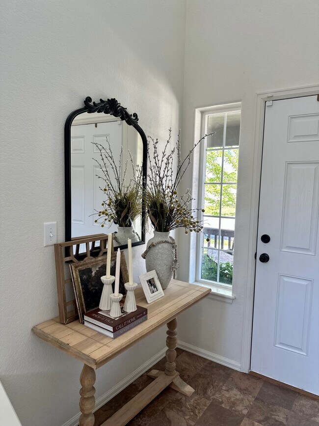 Building Photo - 3454 Godwit Dr