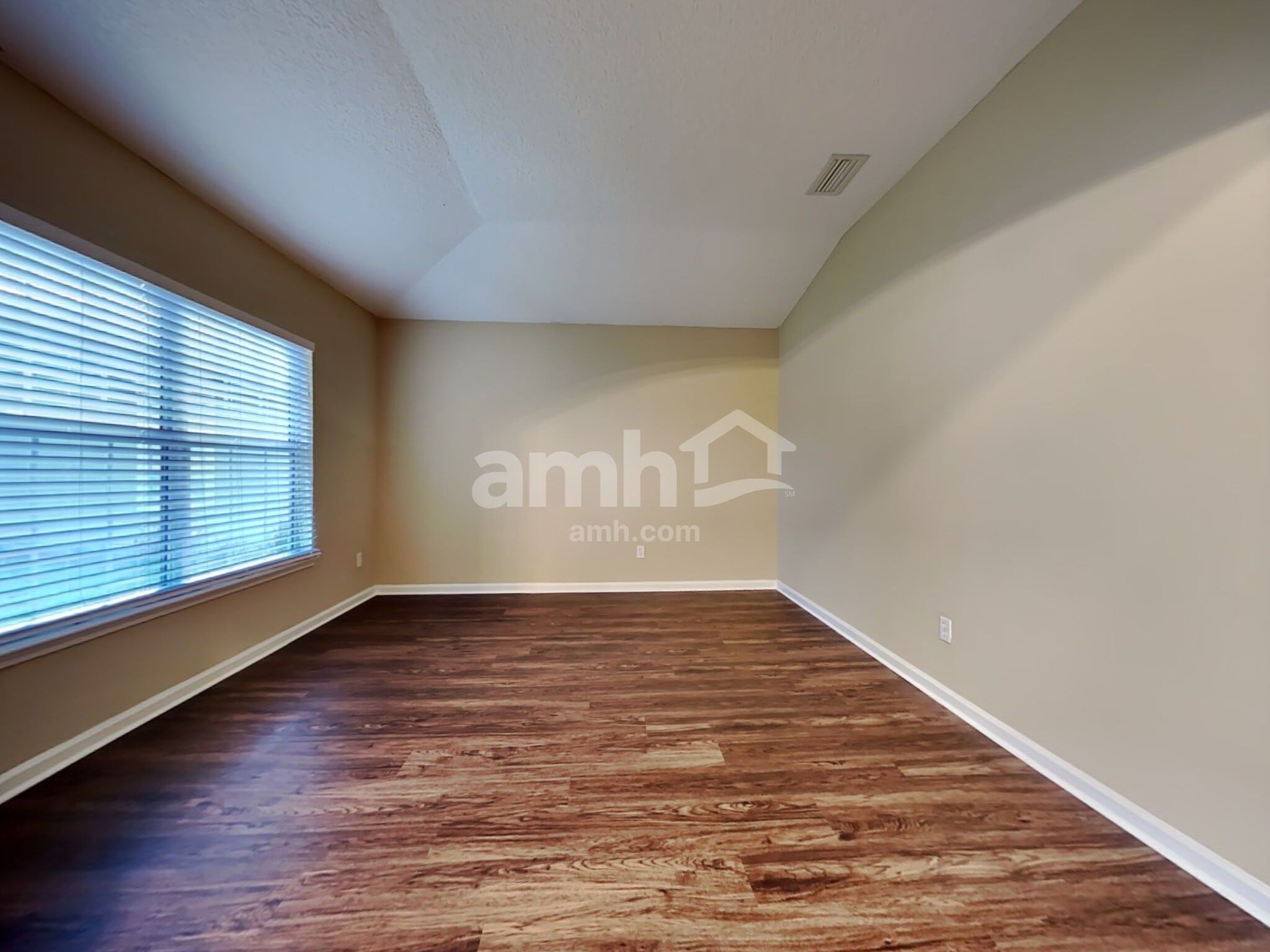 Building Photo - 9426 Staplehurst Dr