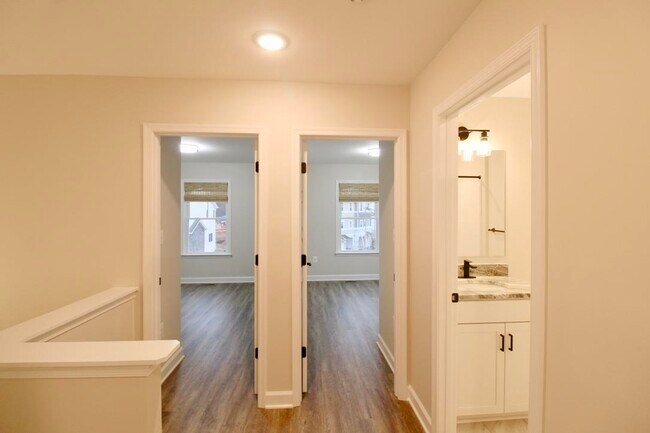 Building Photo - 1441 DERBY Dr