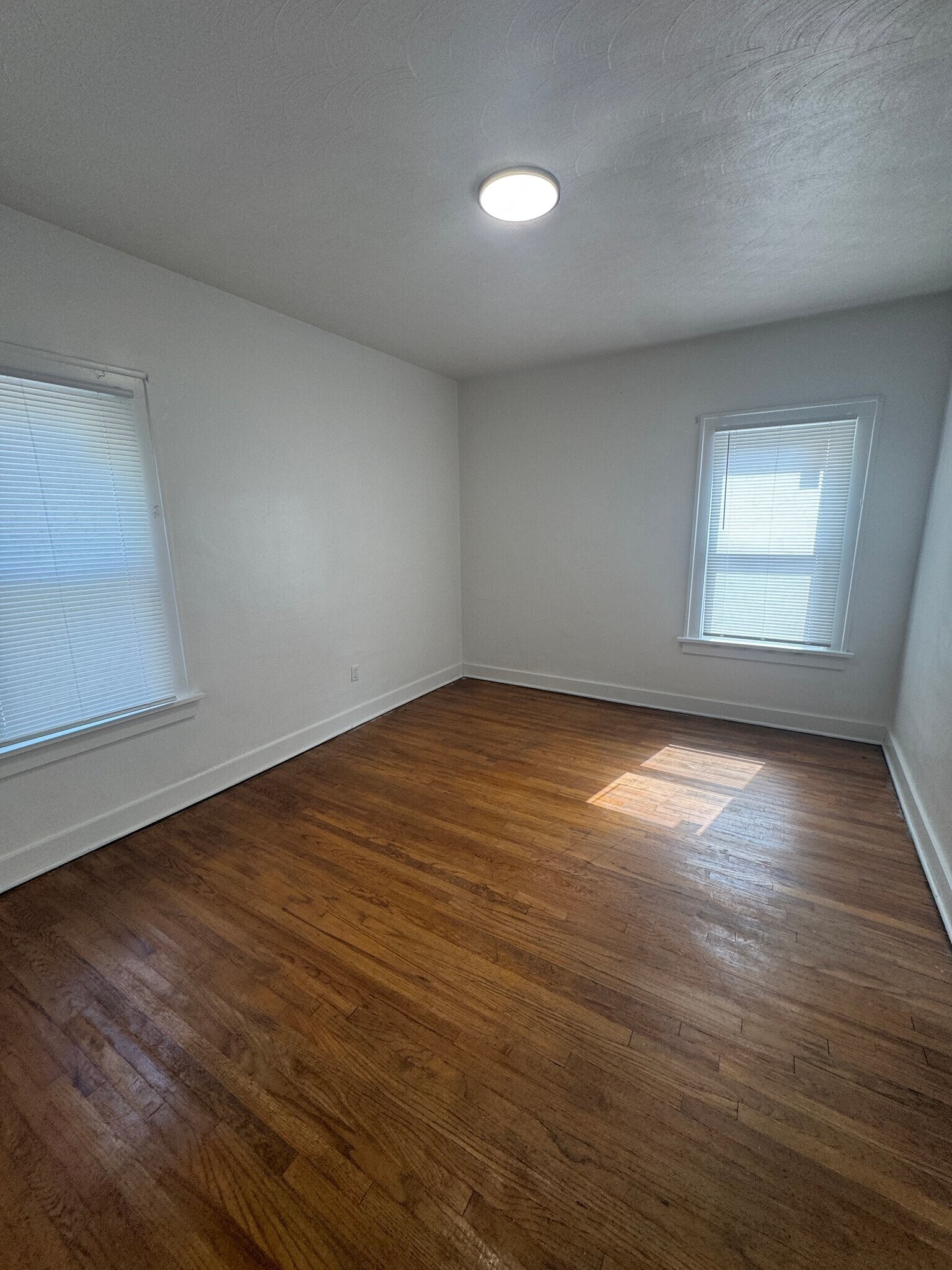 Building Photo - 3542 Homewood Ave