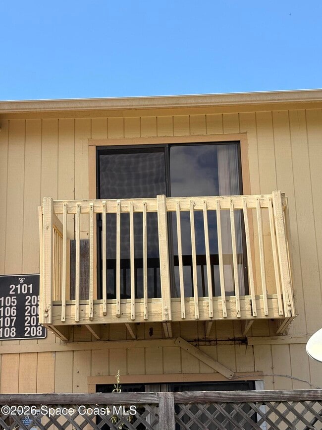 Building Photo - 2101 Forest Knoll Dr NE
