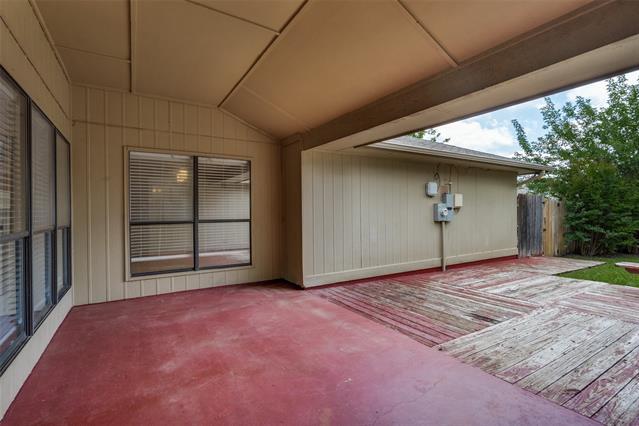 Building Photo - 824 Simon Dr