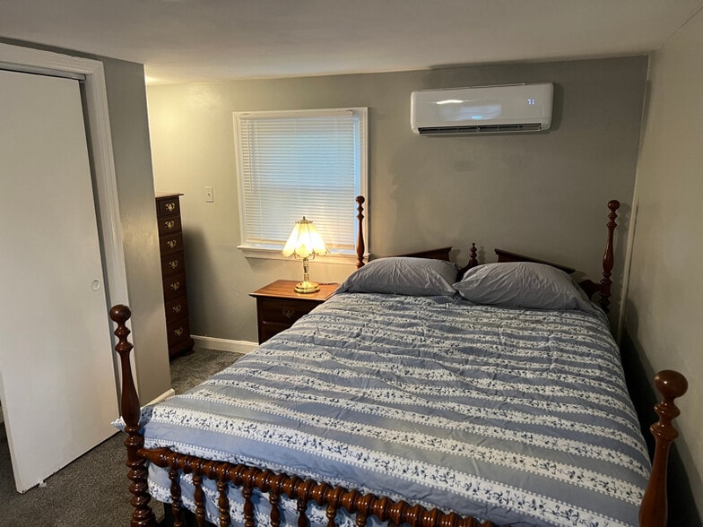 Building Photo - 207 N Armistead Ave