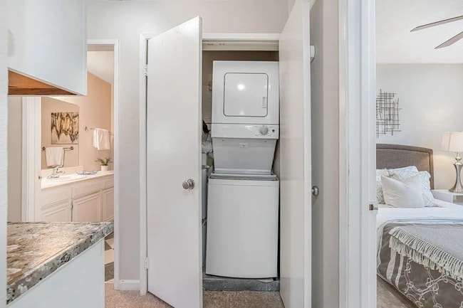 Building Photo - 1198 N Abbott Ave