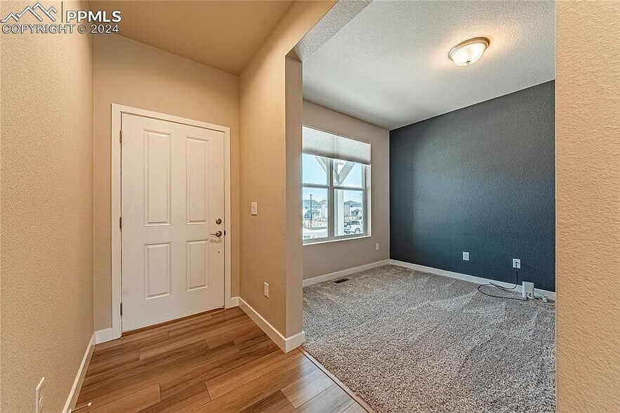 Building Photo - 4028 Ryedale Way
