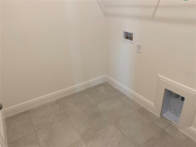 Building Photo - 4842 Gilded Jewel Dr