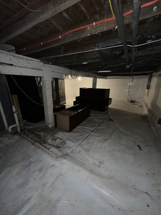 Building Photo - 215 Dunlap St