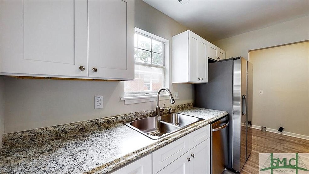 Building Photo - 1220 E 57th St