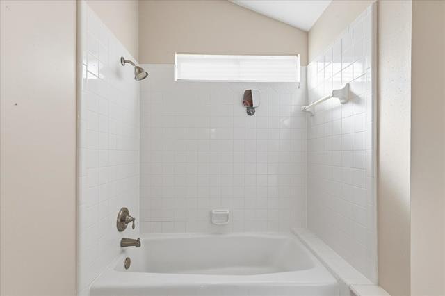 Building Photo - 22 1 Main Pl