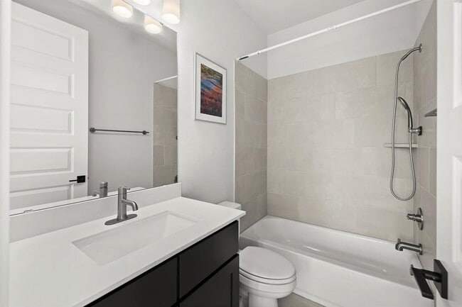 Building Photo - 7701 Boyd Hvn Dr