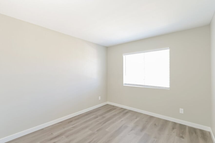 Building Photo - 2181 Hearts Club Dr