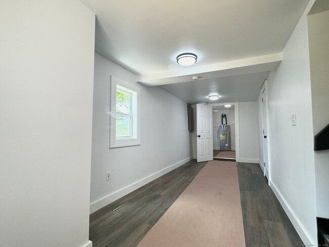 Building Photo - 22 Hemlock Trail