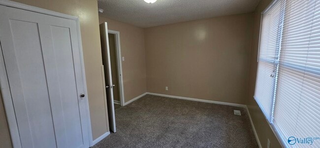 Building Photo - 2108 Hill St NW