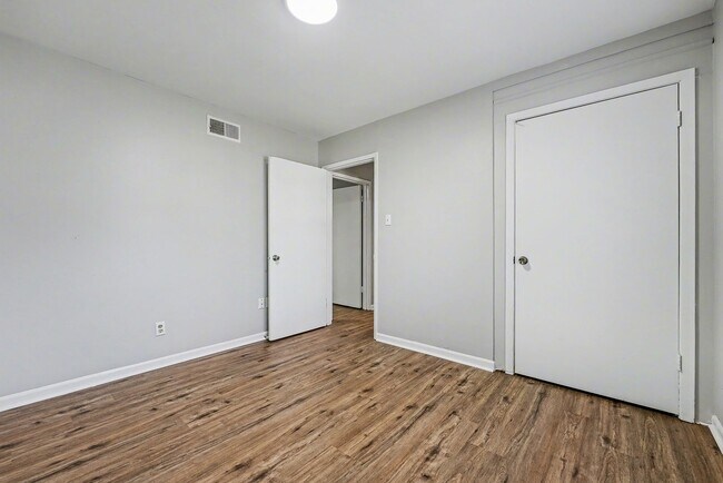 Building Photo - Stunning 3 bedroom 1 bath Home For Rent