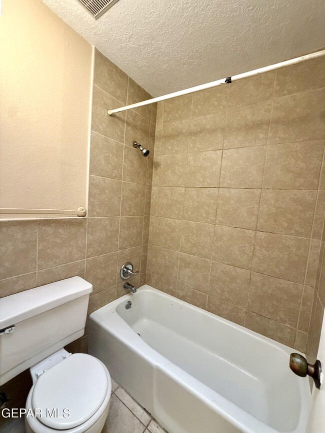 Building Photo - 317 Bright Water Ln