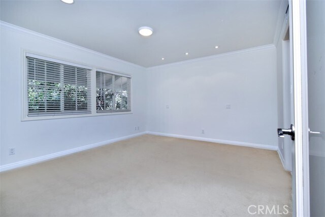 Building Photo - 15344 Greenleaf St